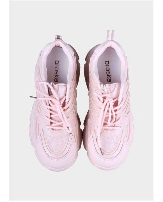 Женские кроссовки