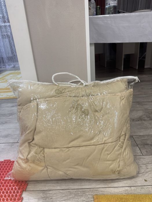 Одеяло түйе жүнінен