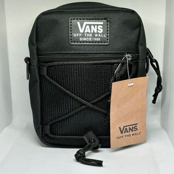 Барсетки  новые на распродаже