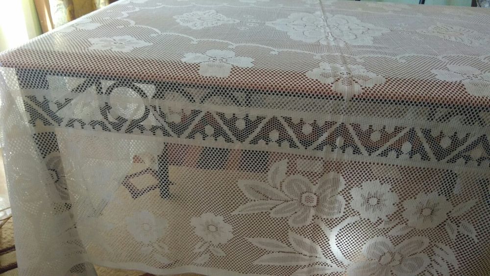 Скатерть нарядная!