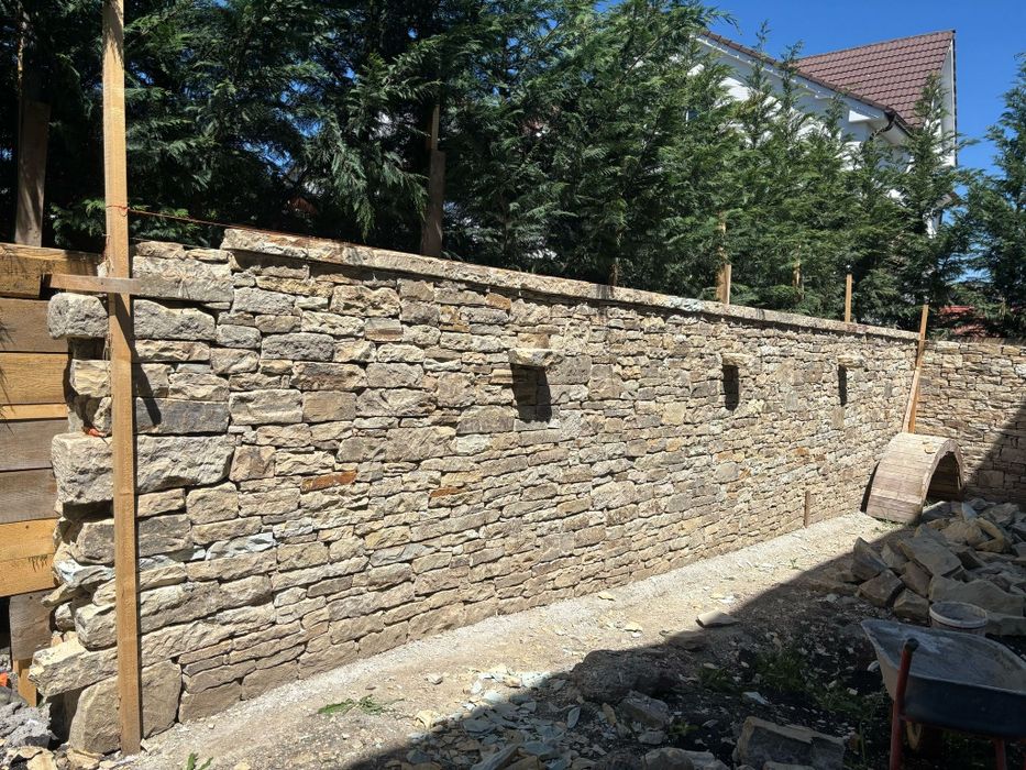 Fac ziduri piatră masivă