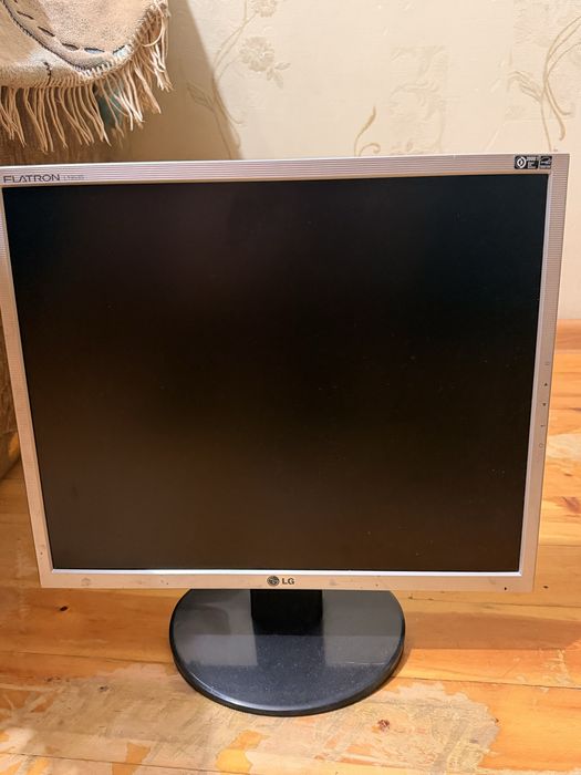 Продам 3 монитора AOC,Samsung,LG