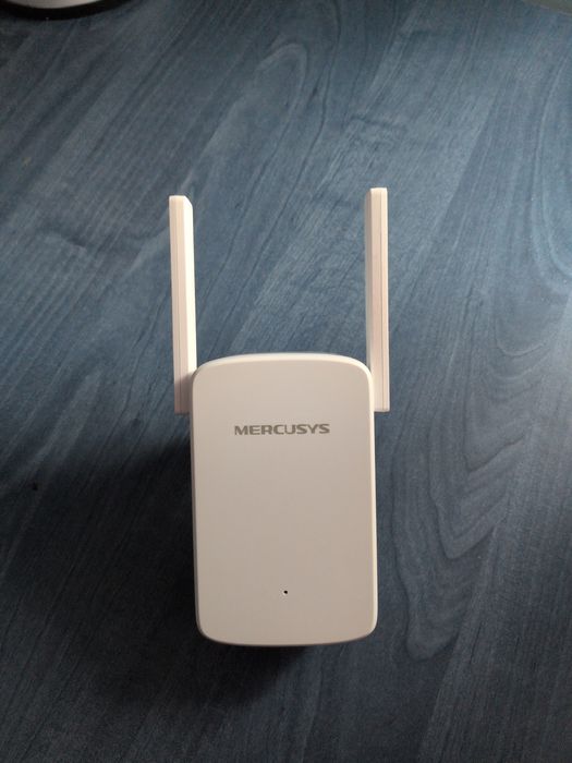 Mercury WiFi Range Extender vand