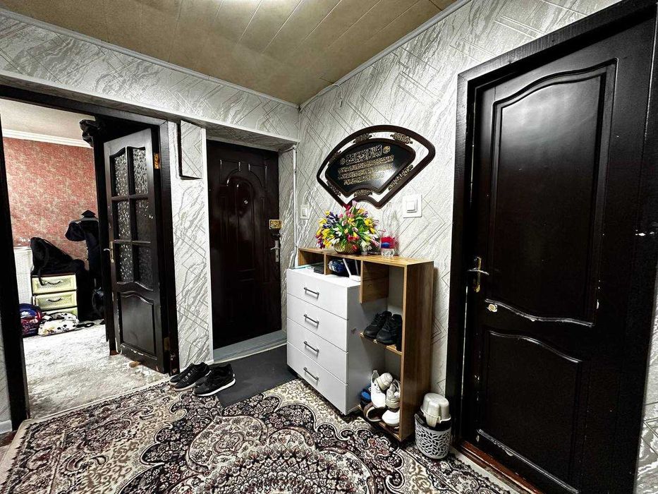 Продаётся 4х комнатная квартира на чиланзаре 23 квартал