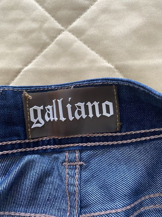 Продам брендовые джинсы