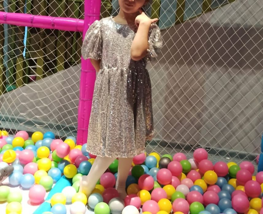 Платье для девочек на 5-6 лет