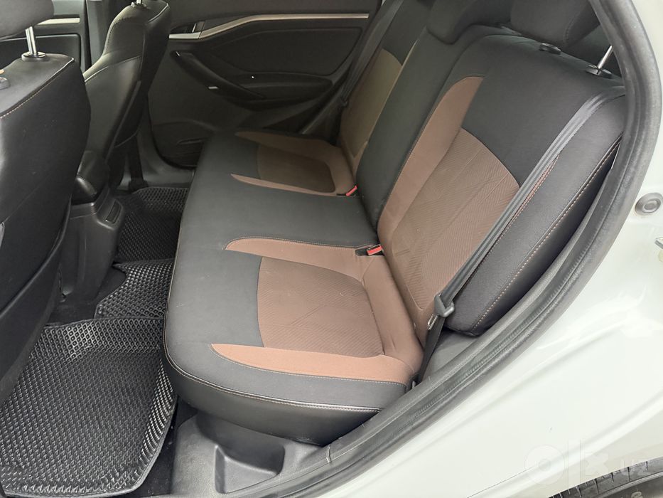 Lada Vesta 2020 1.6 mexanika luxe prestige