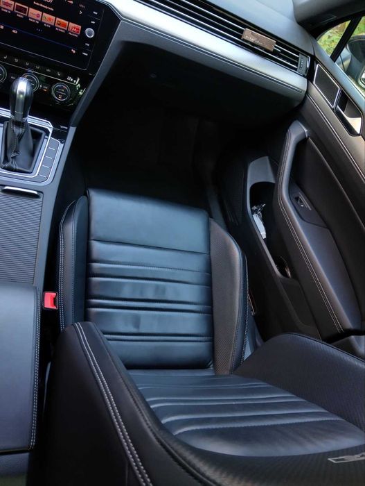 VW Passat R Line