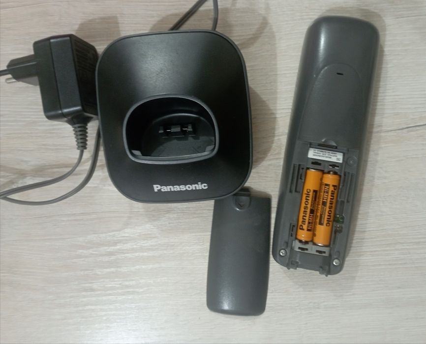 Радиотелефон Panasonic KX-TG1611UA  б/у