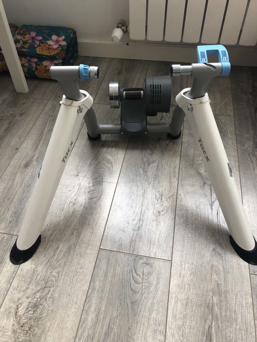 Велостанок Tacx Flow Smart Trainer