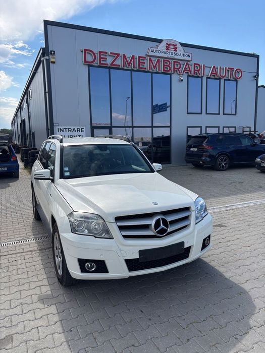 Dezmembram Mercedes Benz GLK 2.2 diesel din 2012