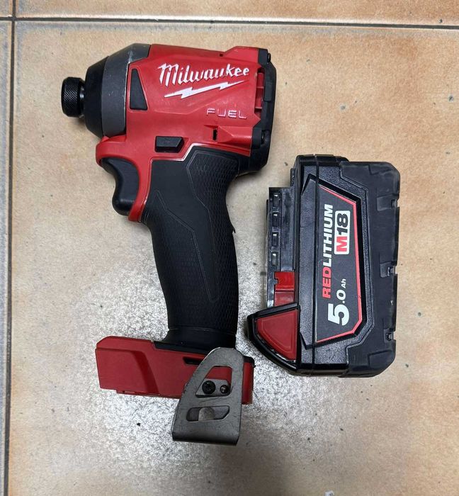 Акумулаторен ударен винтоверт Milwaukee M18FID2