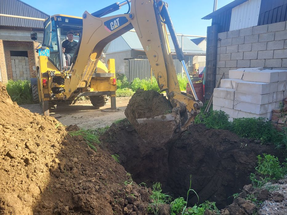 Услуги экскаватора 3в1 и погрузчика. Трактор. Петушок