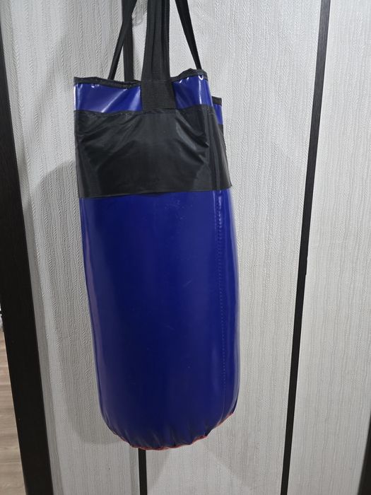 Продам боксёрскую грушу