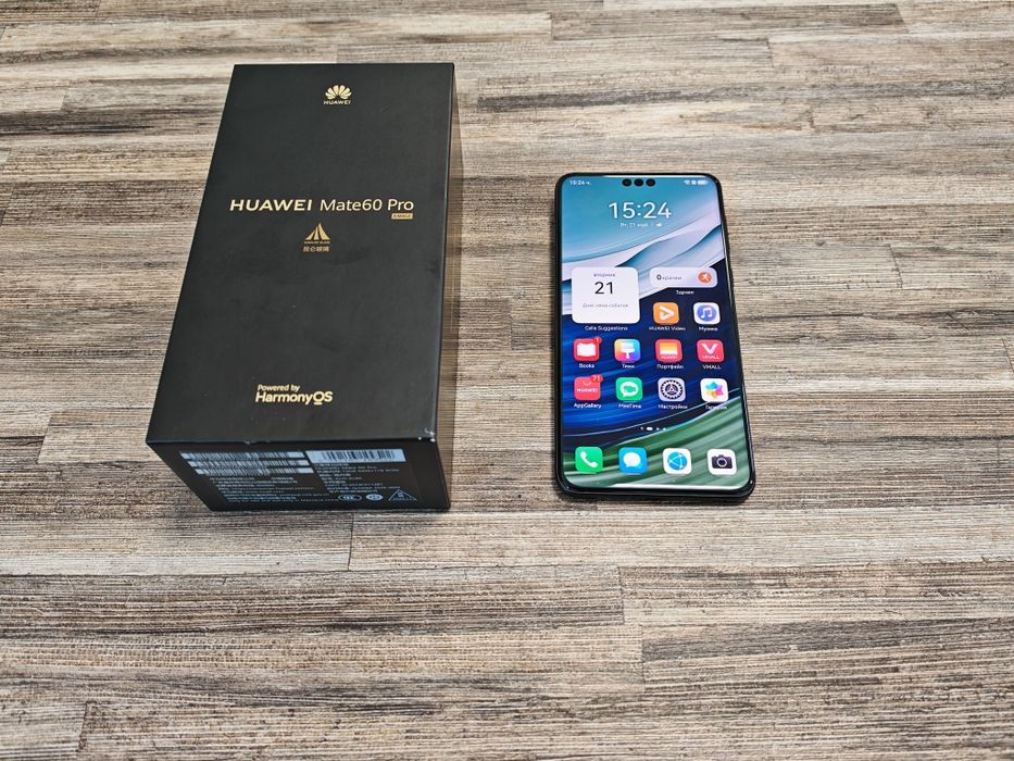 Като нов Huawei Mate 60 Pro 12GB RAM 1TB Black