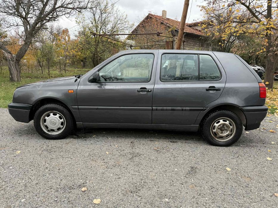 Продавам голф 3 на части