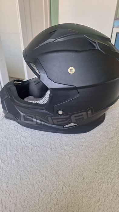 Детска крос каска O'NEAL 2Series Flat Black – много запазена