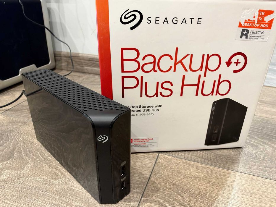 Външен хард диск HDD Seagate Backup Plus Hub 2TB