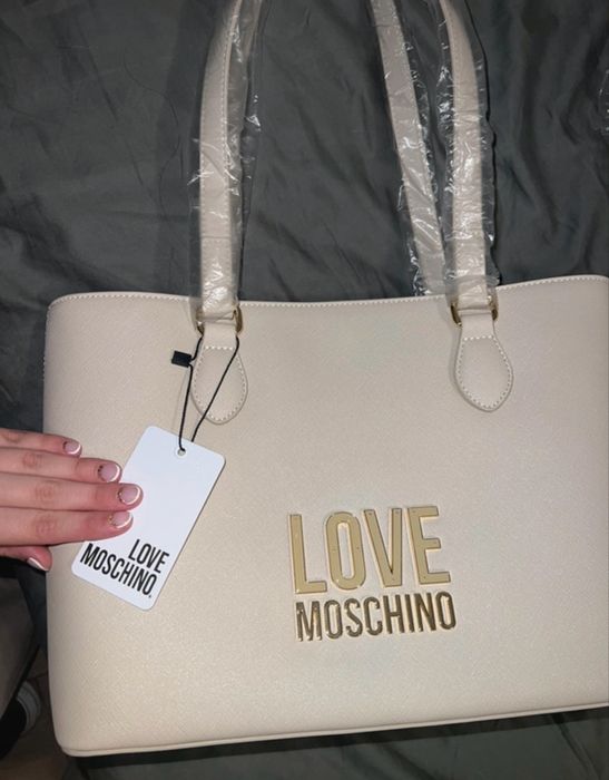 Geanta Moschino