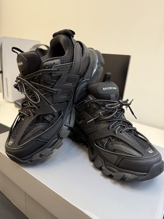 Balenciaga Track