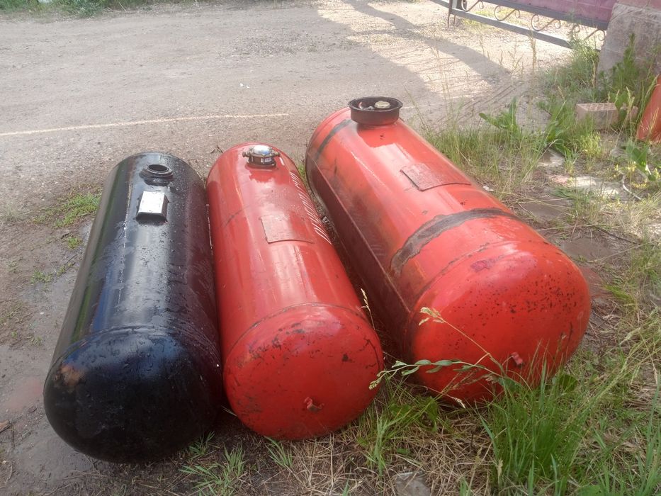 Продаю газовые баллоны на авто не дорого