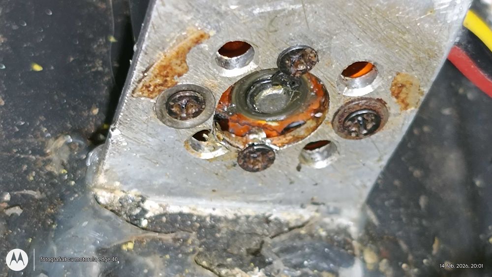 Reparatii navomodele pescuit, Autopiloti, barcute pescuit.