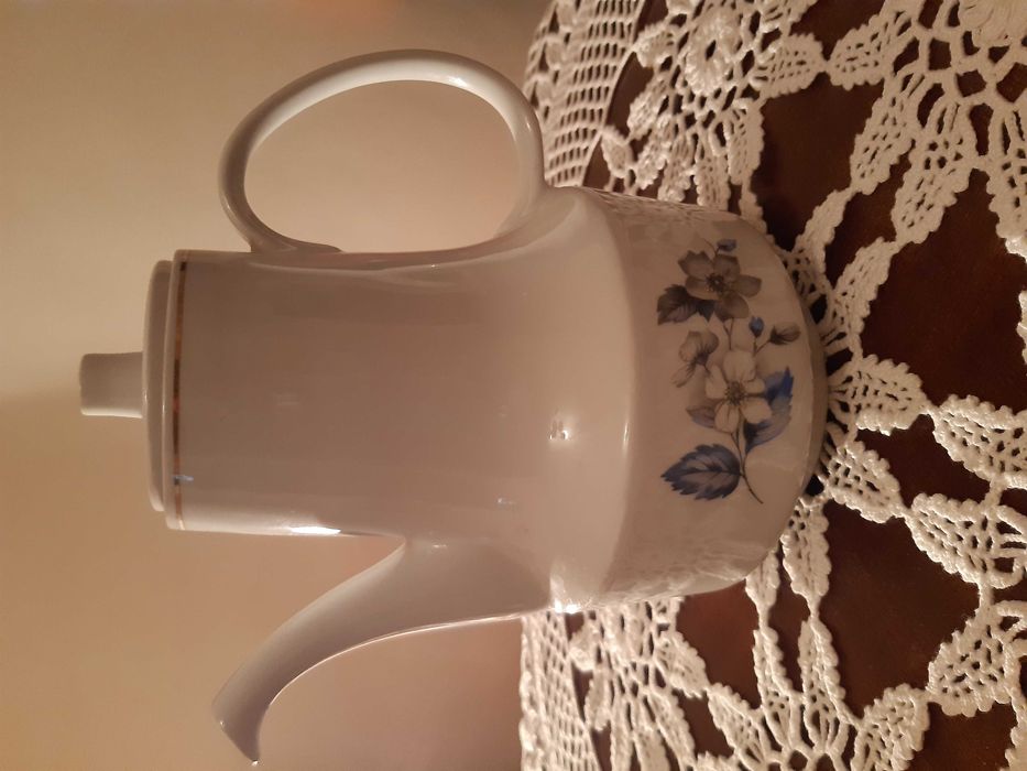 Български Порцелан 80те: Кана с чинийка