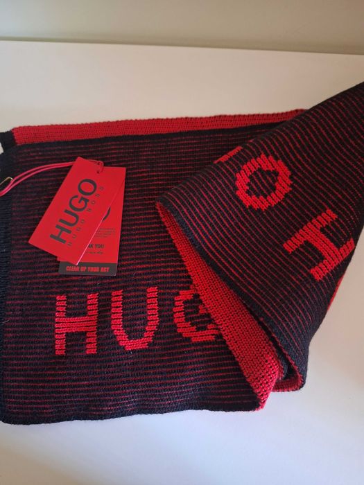 Hugo Boss мъжки шал