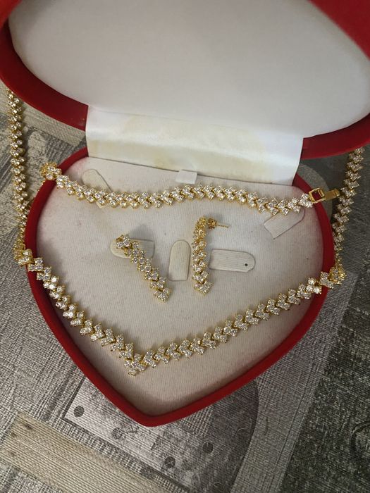 Бижута за повод - нови / закупини от Дубай