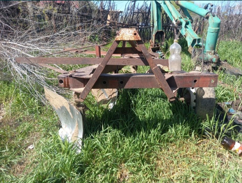 Трактор мтз 80 на ходу