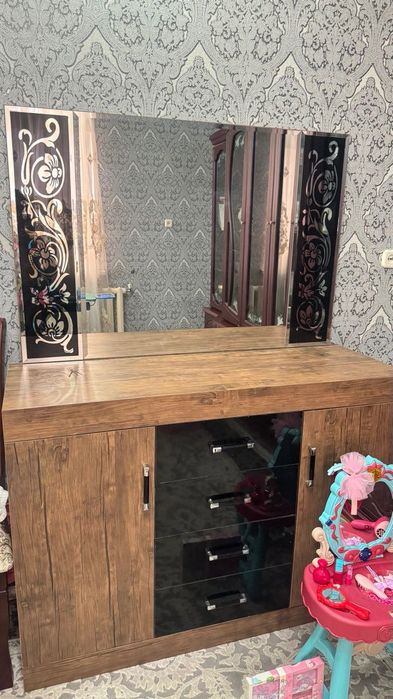 Спальный гарнитур