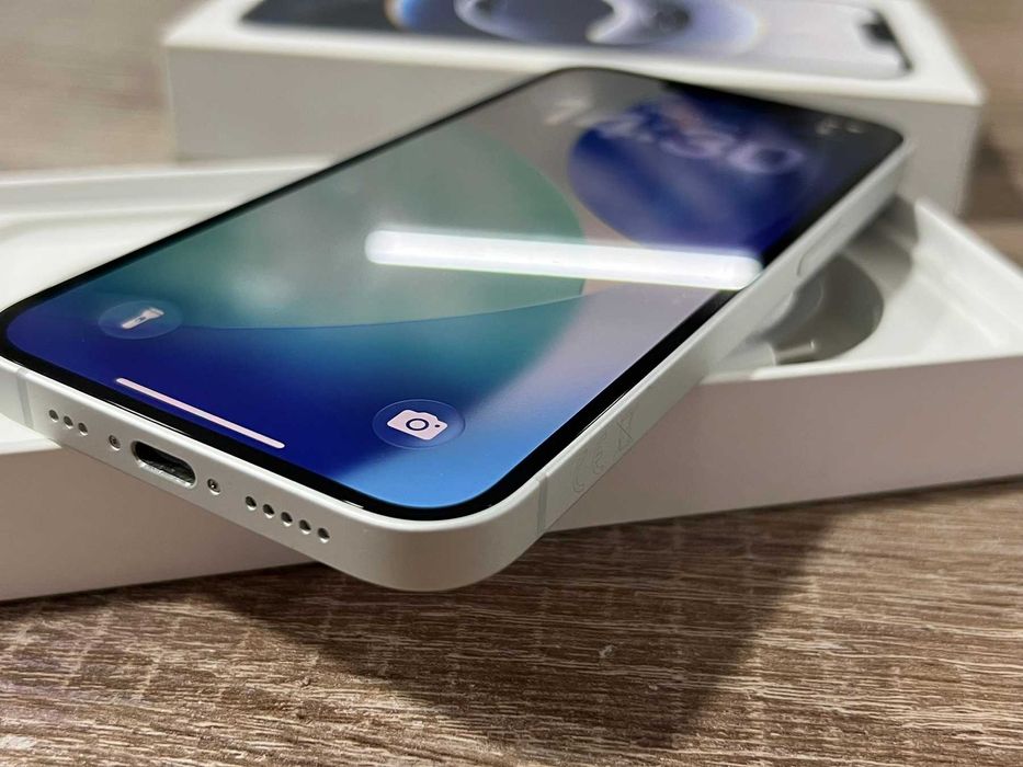 iPhone 16e Бял 128GB