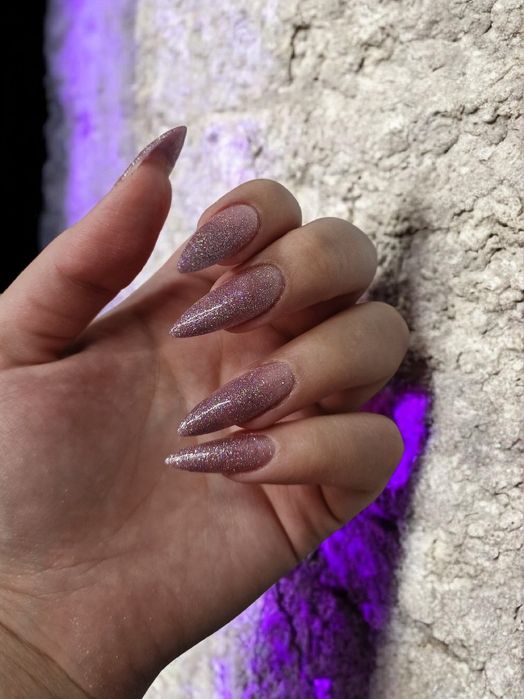 Модели на маникюр и педикюр