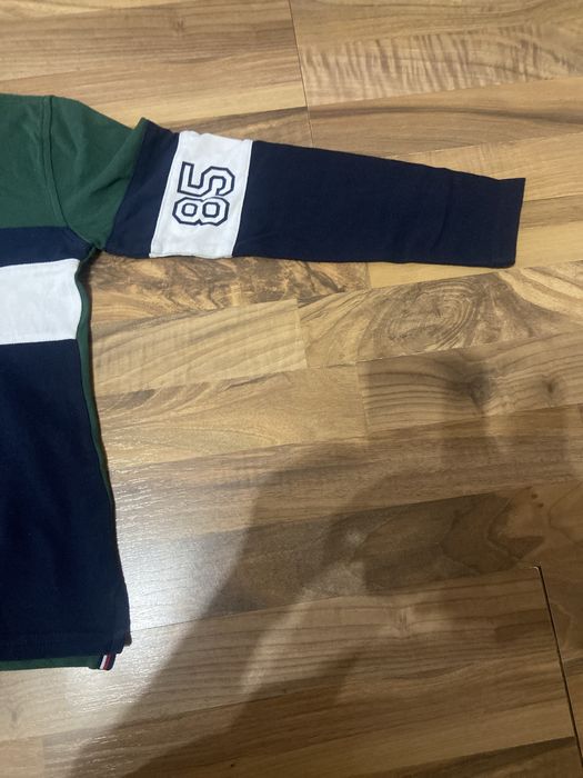 Блуза на Tommy Hilfiger