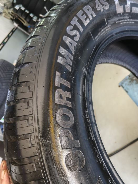 235 65 р17 Sport Master 4S