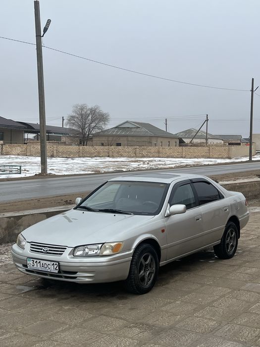 Toyota camry 25 сатылады