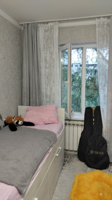 Электронная гитара и усилитель