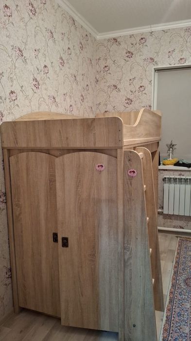 Двух ярусный детский крават