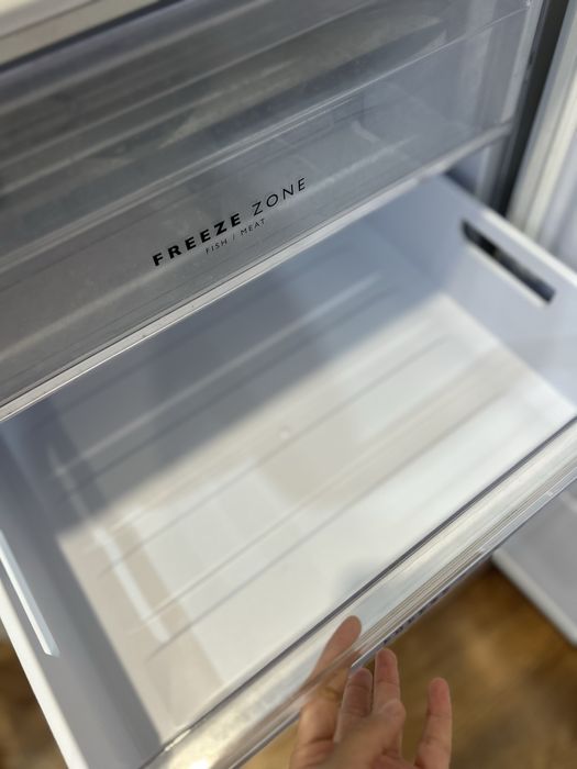 Продам морозильник