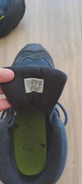 Bocanci Salomon masura 36