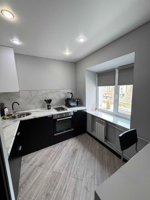 Естая 56 (Гор.сад, ЦУМ)