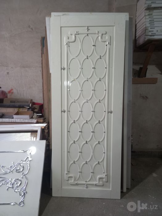 Продам двери крашенные