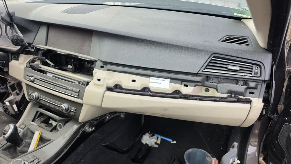 Plansa de bord bmw f10