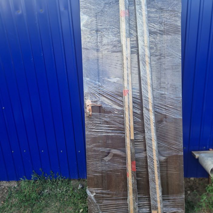 Продам дверь б/у