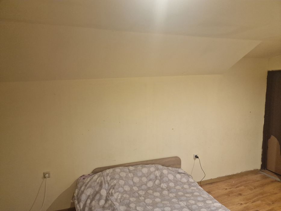 Продава се къща до старческия дом