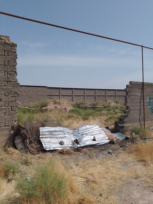 Карши. Новый Шойхуджа. Возле металалома Сотилади участок 6 соток СРОЧ