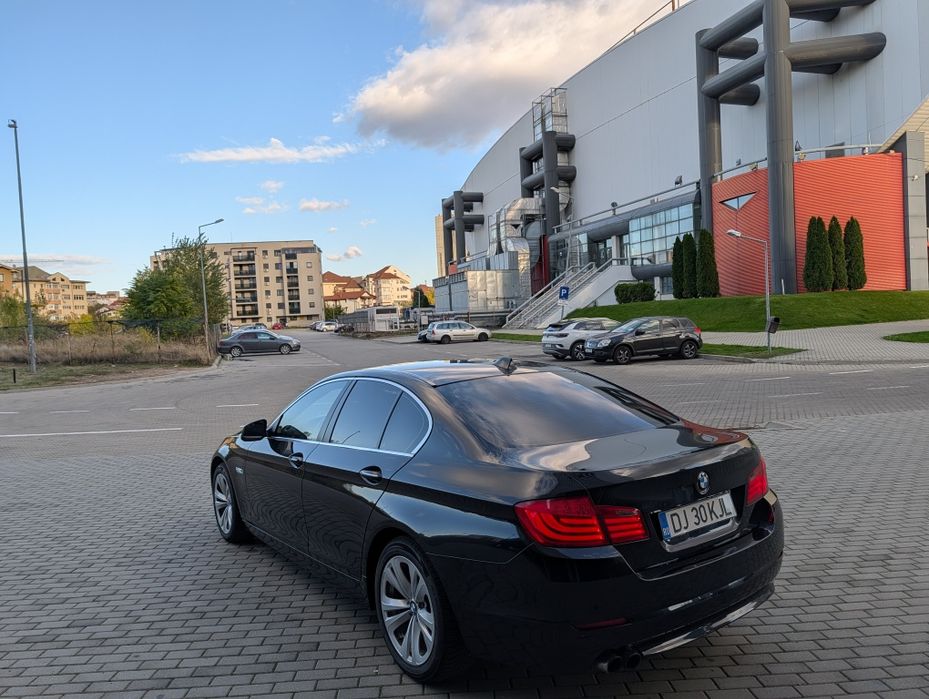 BMW Seria 5 F10 520d