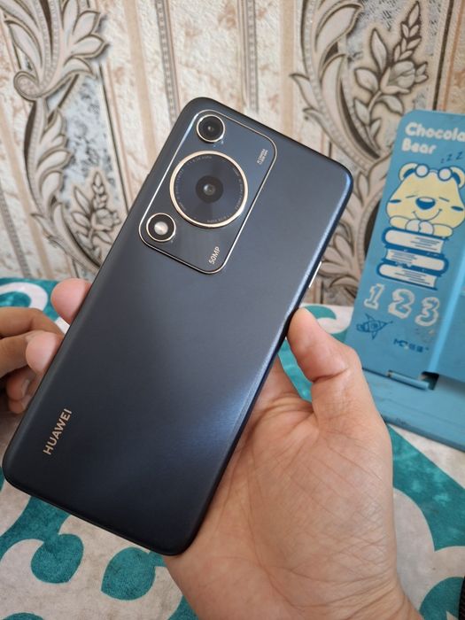 Продам телефон Huawei nova y72