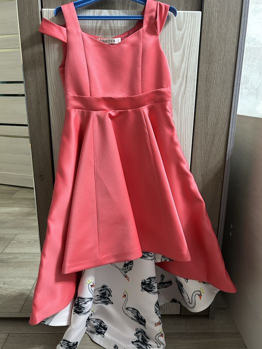 Шикарное платье для девочки