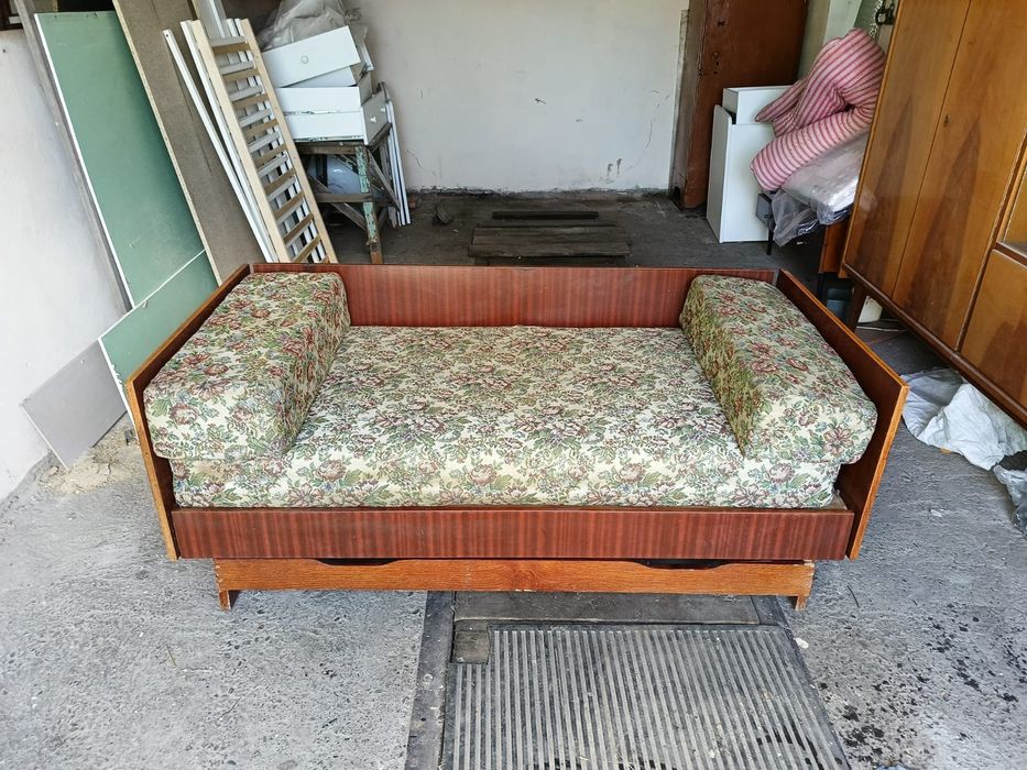 Продам детский подростковый  диван  б/у